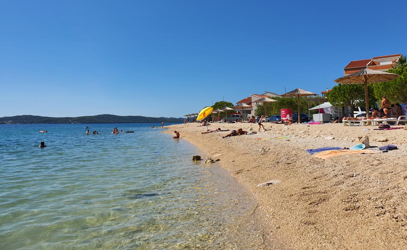 Punta Bibinje beach'in fotoğrafı küçük bej çakıl yüzey ile