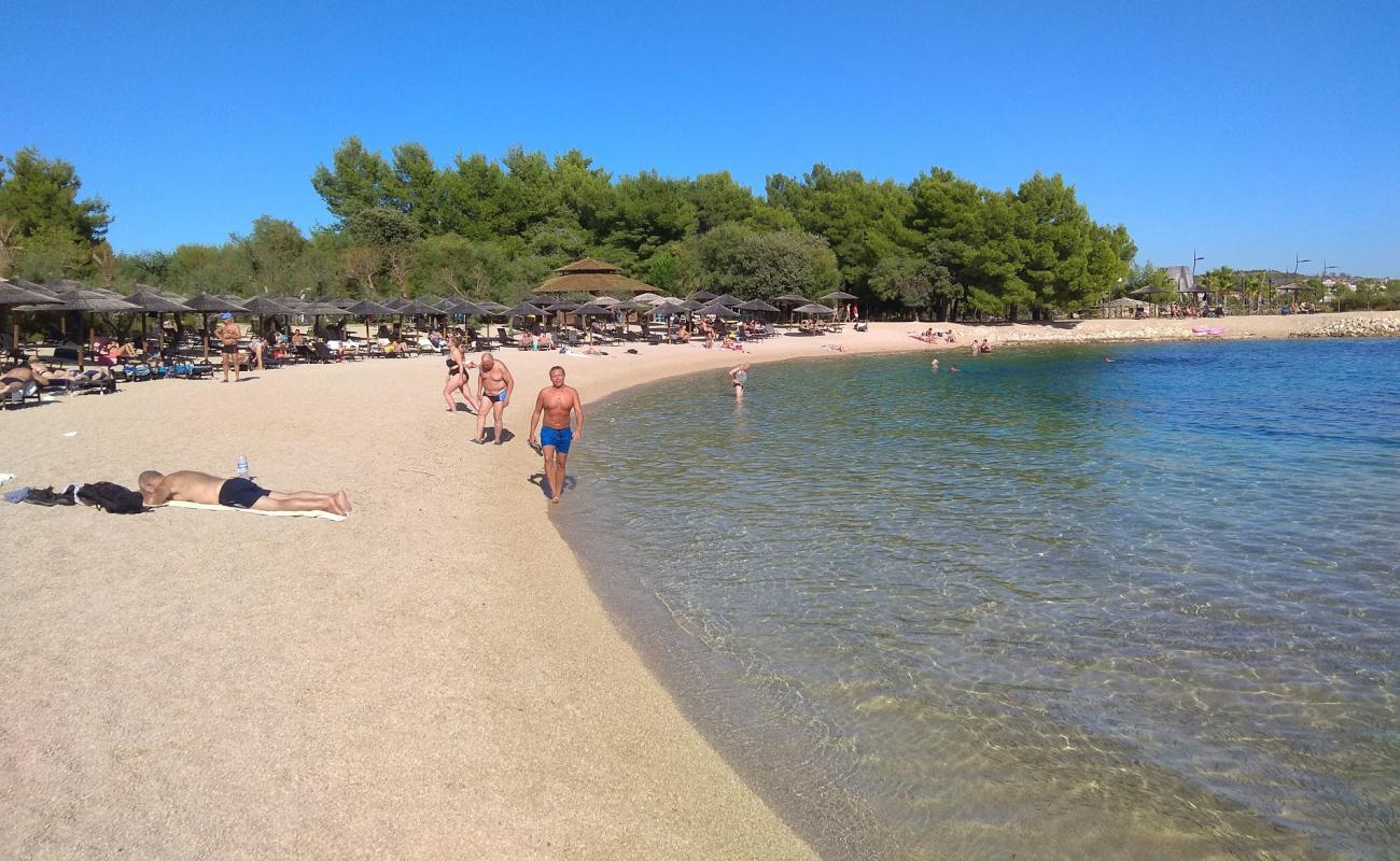 Solaris beach'in fotoğrafı kayalık arazi yüzey ile