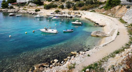 Dolac III beach