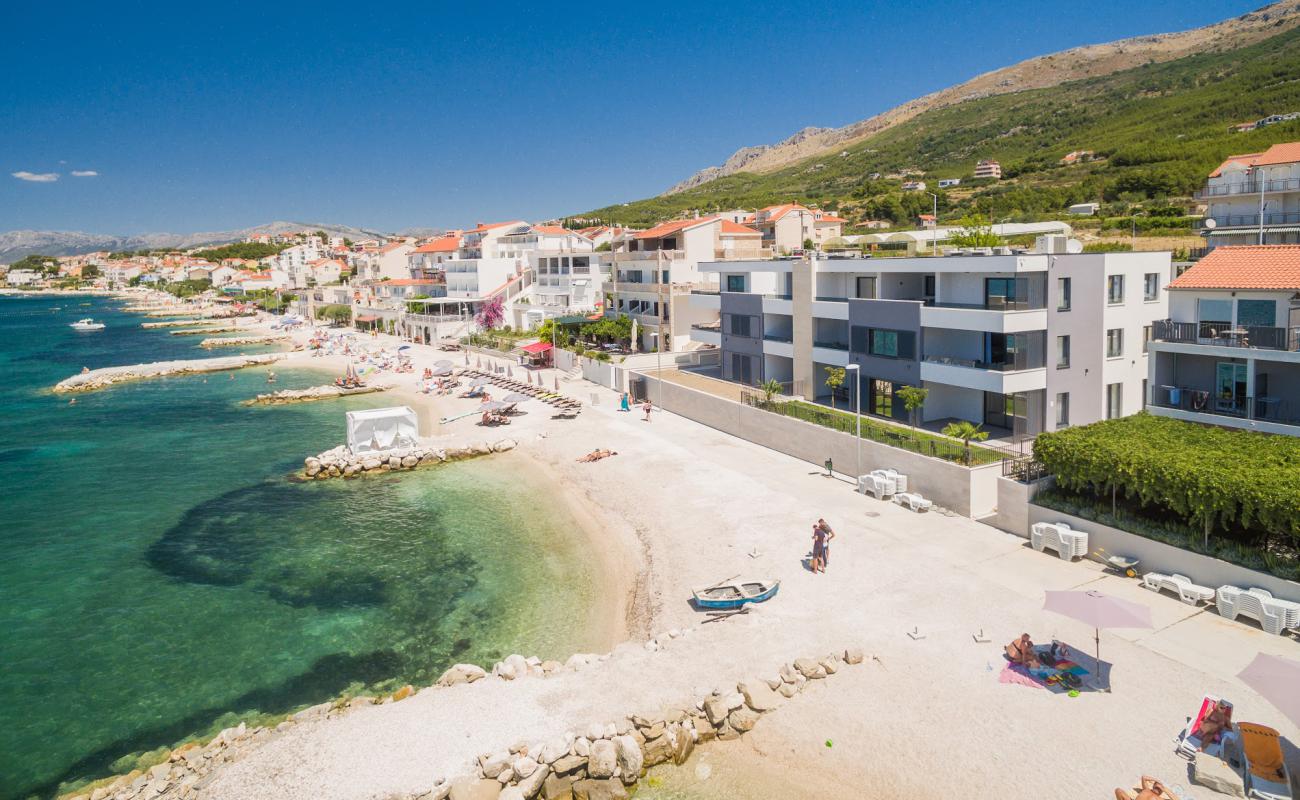 Podstrana beach'in fotoğrafı hafif ince çakıl taş yüzey ile