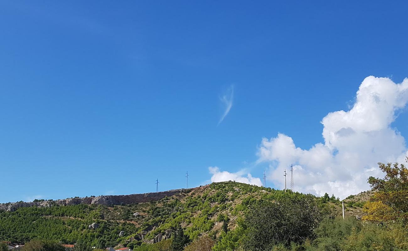 Plaza Rogac'in fotoğrafı kahverengi kum yüzey ile