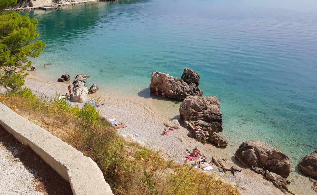 Kutlesa beach'in fotoğrafı hafif çakıl yüzey ile