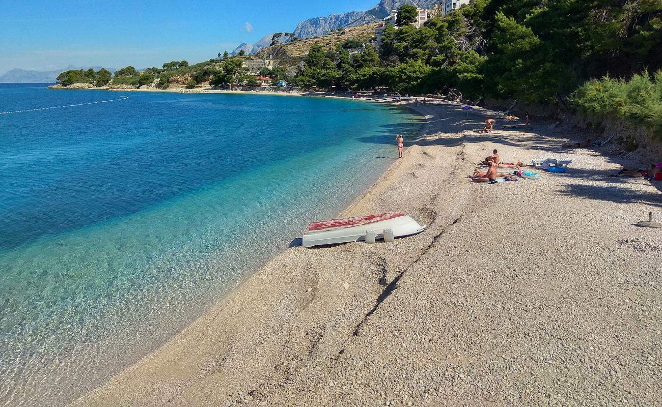 Plisivac Plajı'in fotoğrafı hafif ince çakıl taş yüzey ile