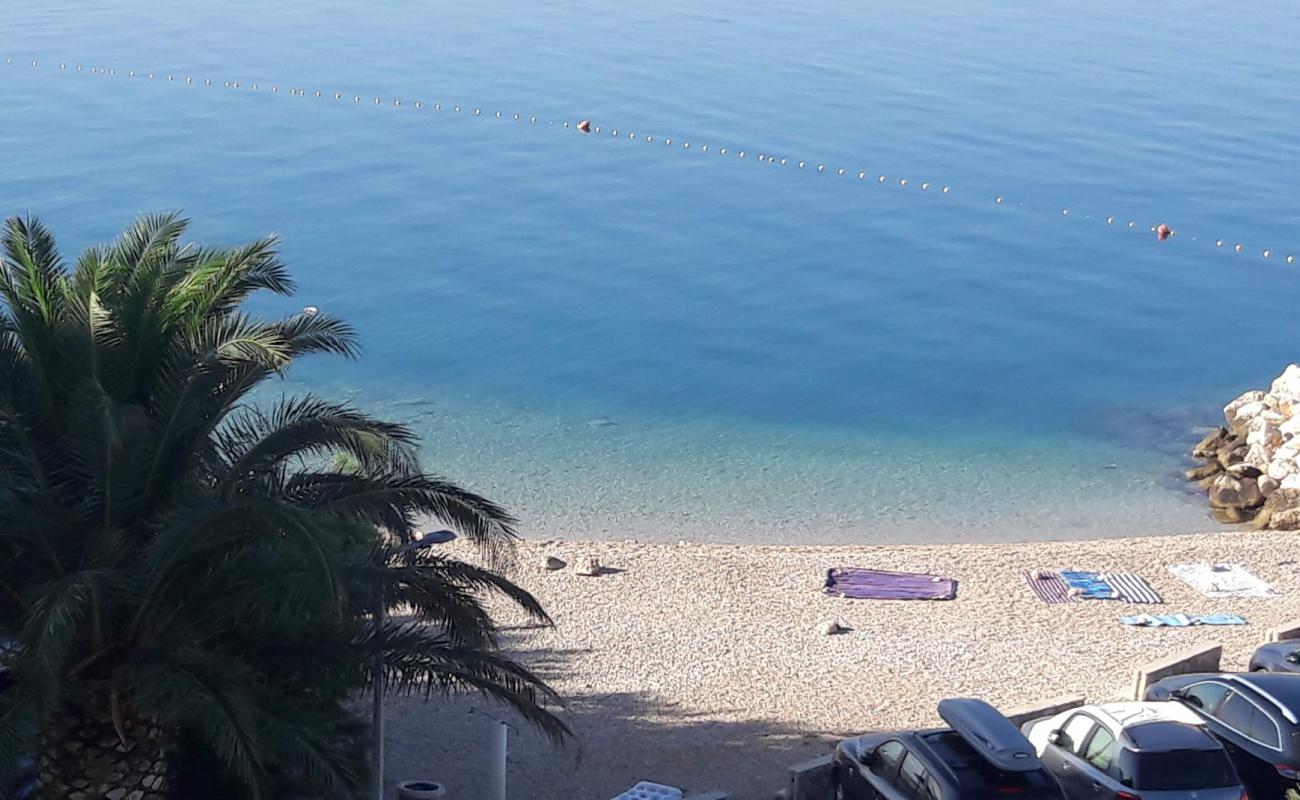 Biokovo beach'in fotoğrafı bej kum ve çakıl yüzey ile