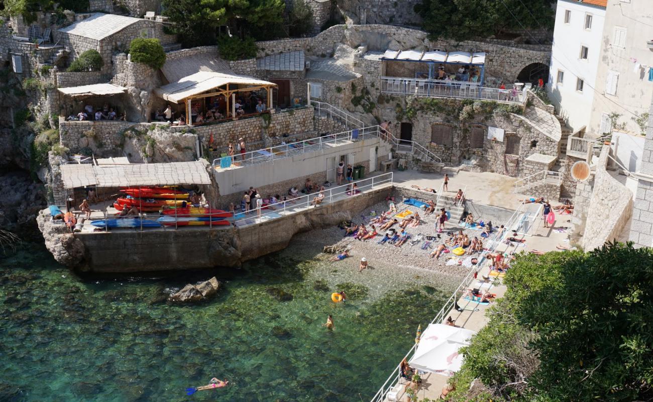 Sulic beach'in fotoğrafı hafif çakıl yüzey ile