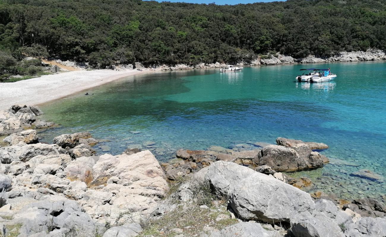 Kruscica beach'in fotoğrafı hafif çakıl yüzey ile