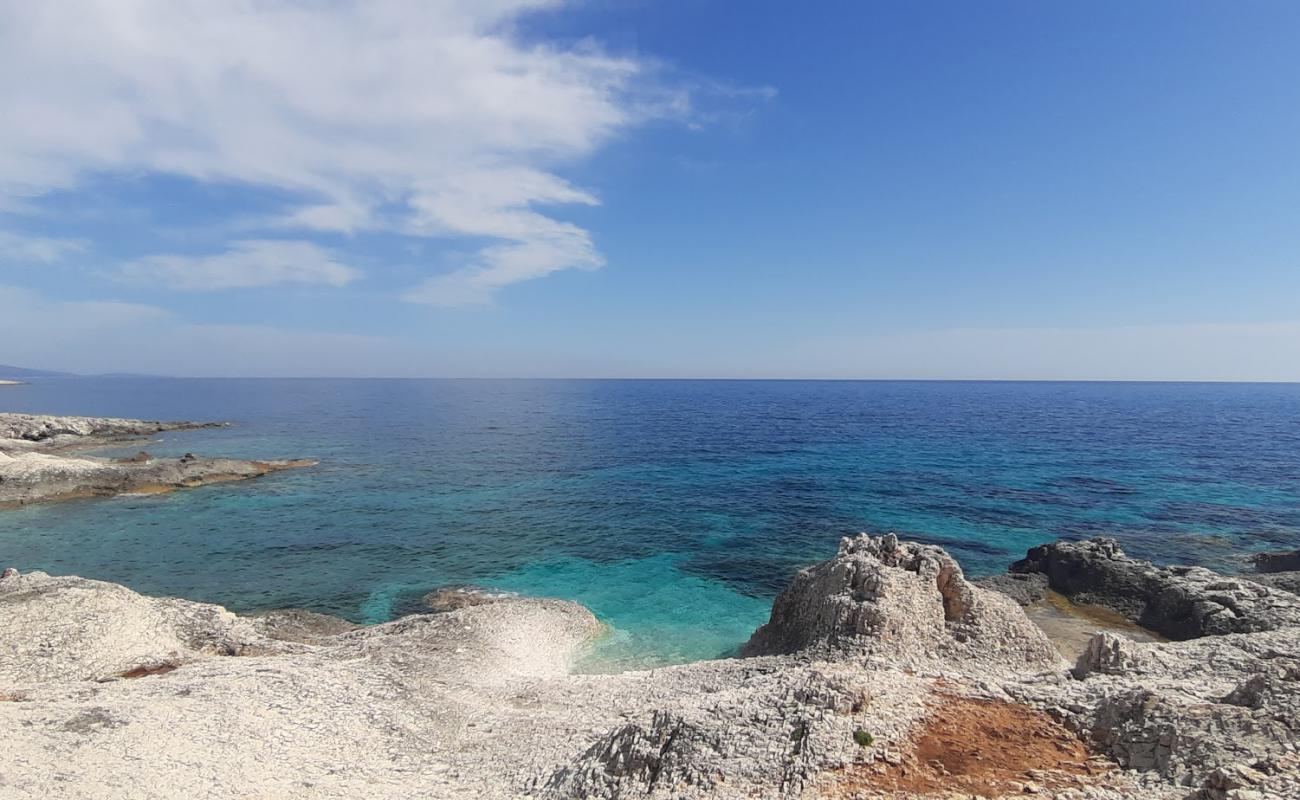 Kurila beach'in fotoğrafı kayalık arazi yüzey ile