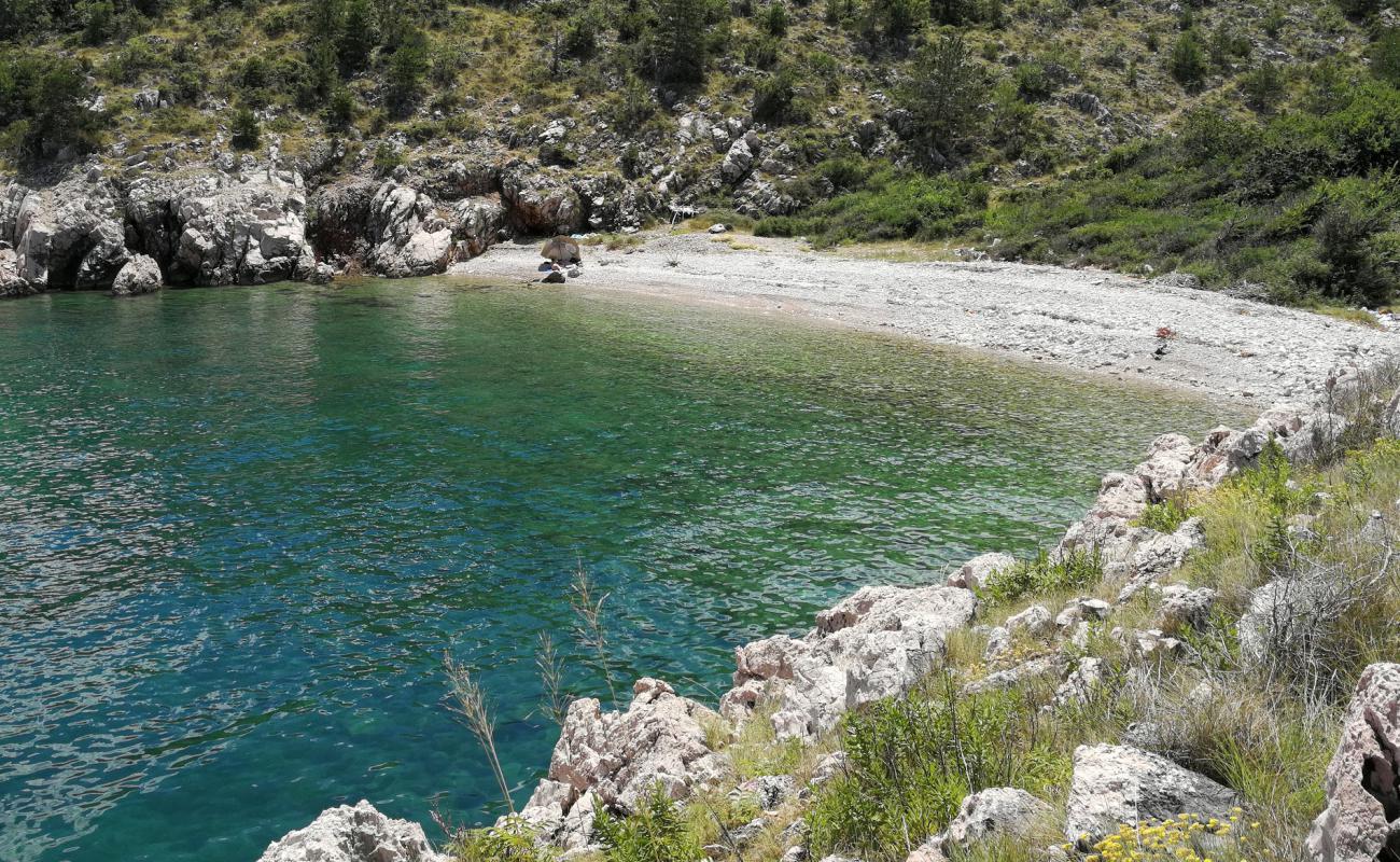 Supovica beach'in fotoğrafı beyaz çakıl taş yüzey ile