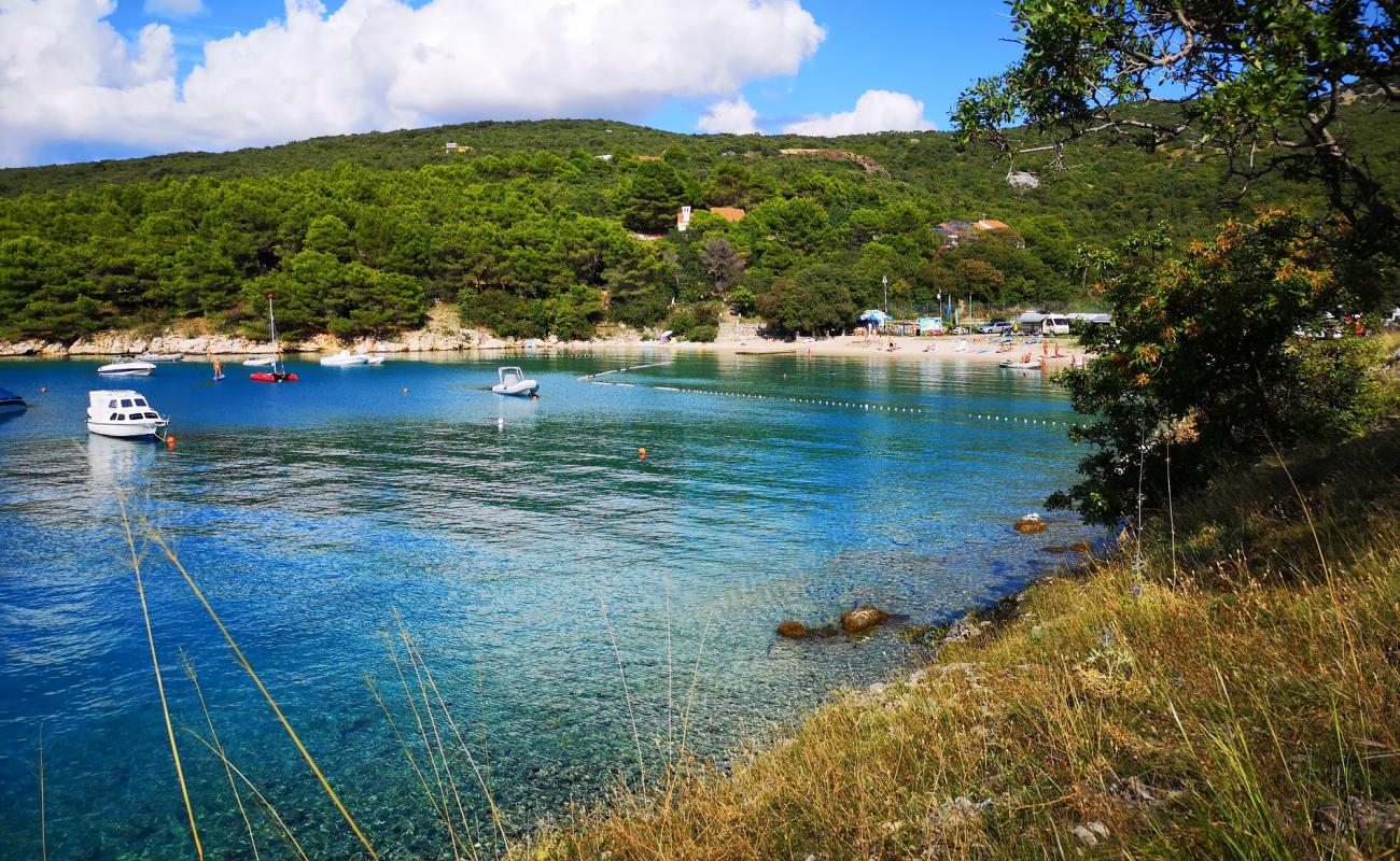 Konobe beach'in fotoğrafı hafif ince çakıl taş yüzey ile