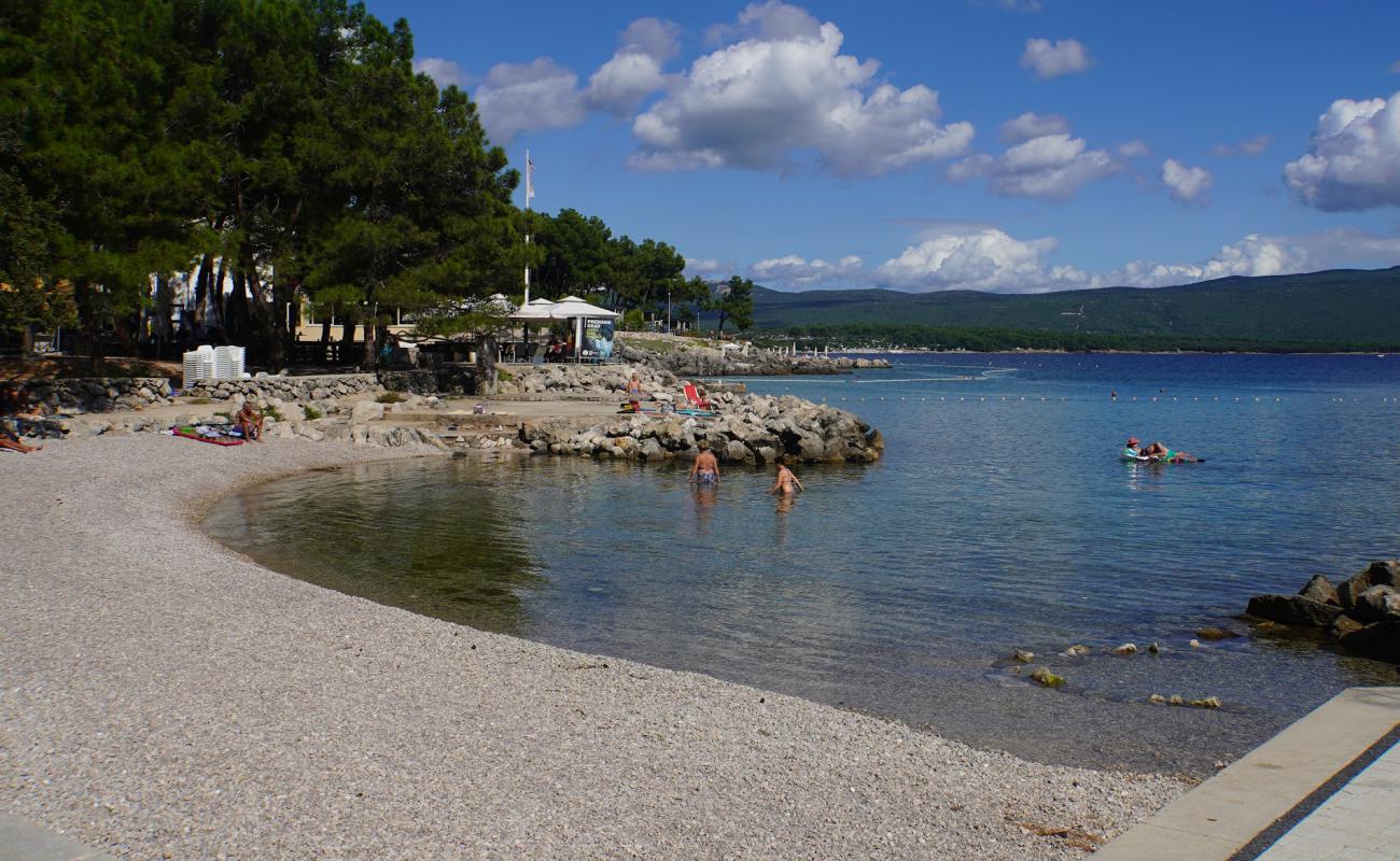 Karaka II beach'in fotoğrafı hafif ince çakıl taş yüzey ile