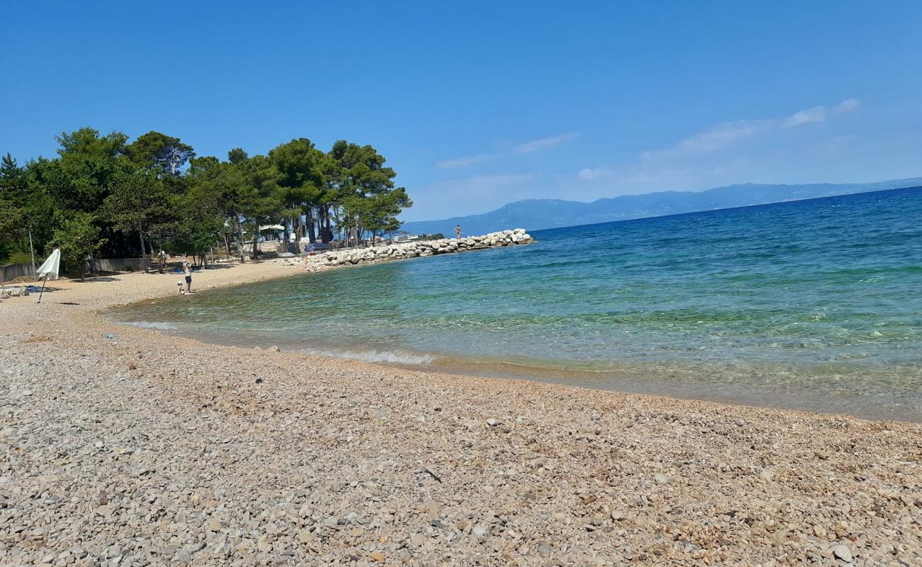 BWR beach'in fotoğrafı bej çakıl yüzey ile