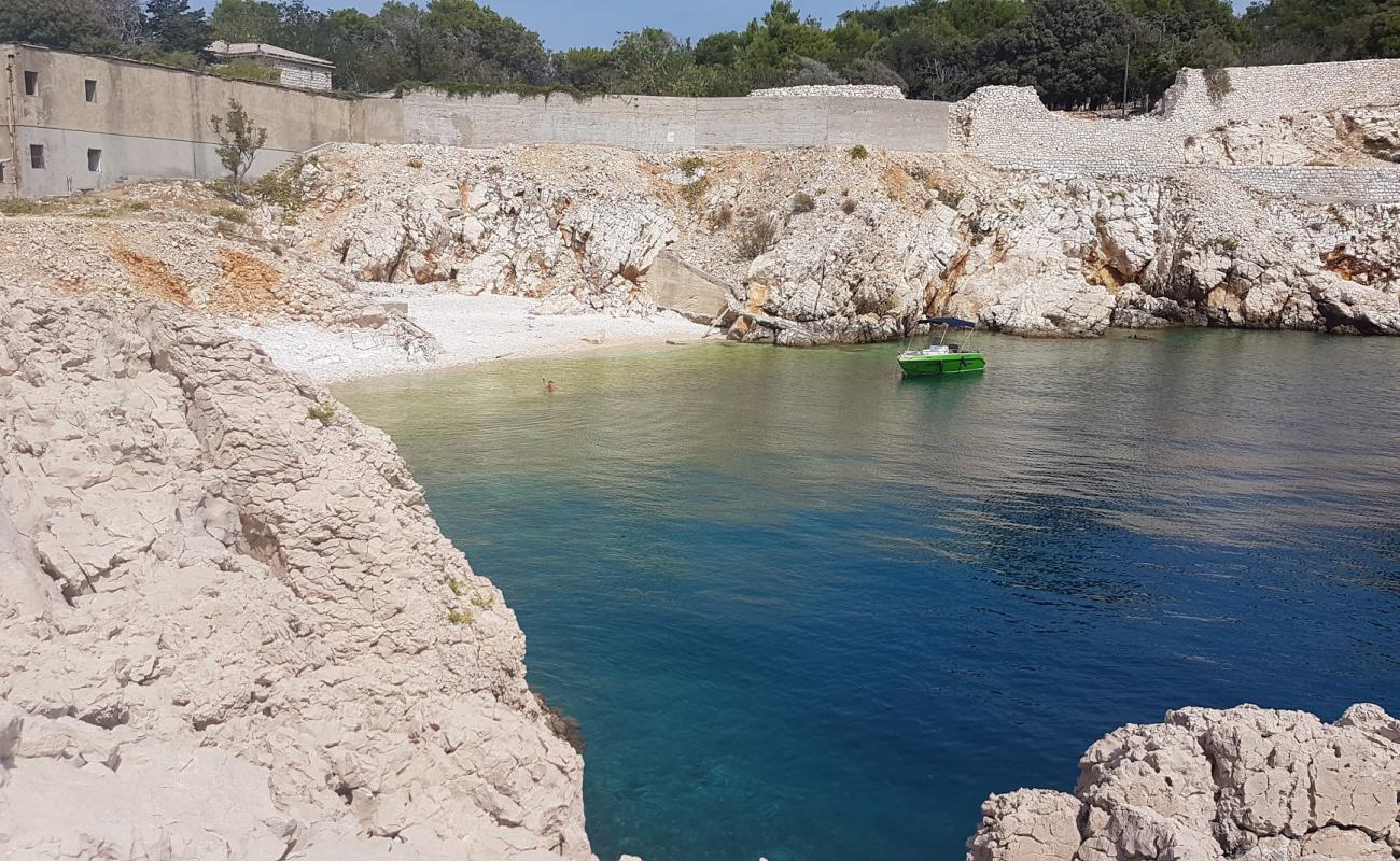 Goli otok'in fotoğrafı kayalık arazi yüzey ile