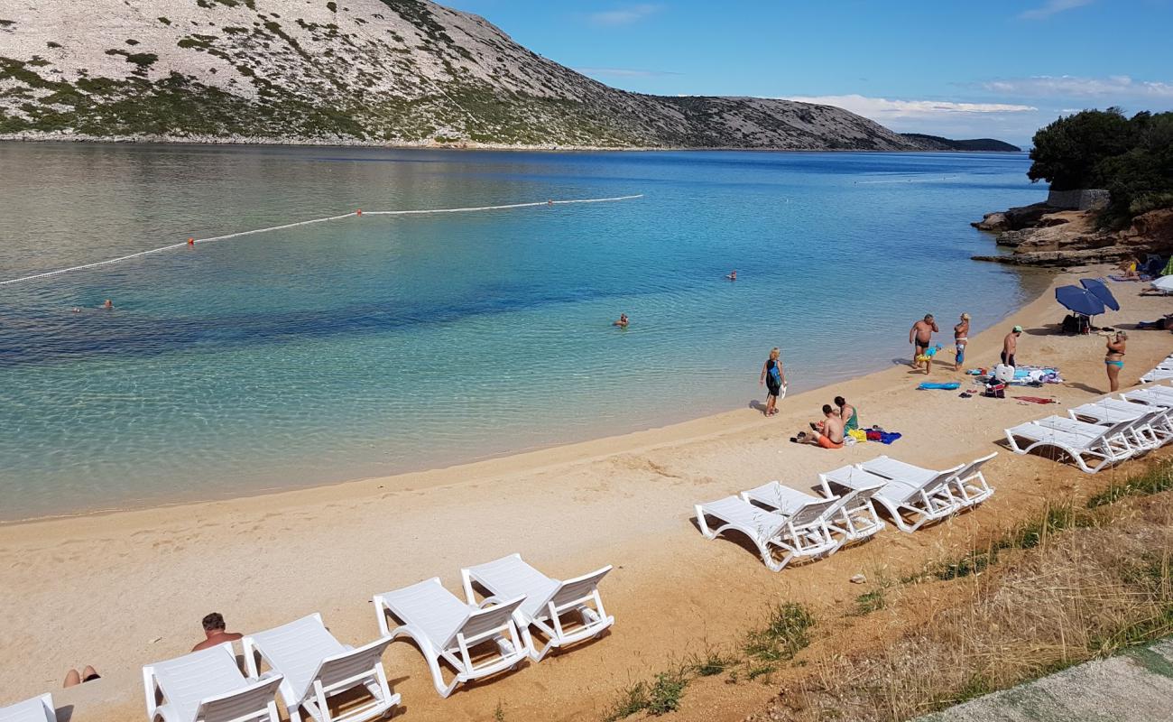 Pudarica beach'in fotoğrafı parlak kum yüzey ile