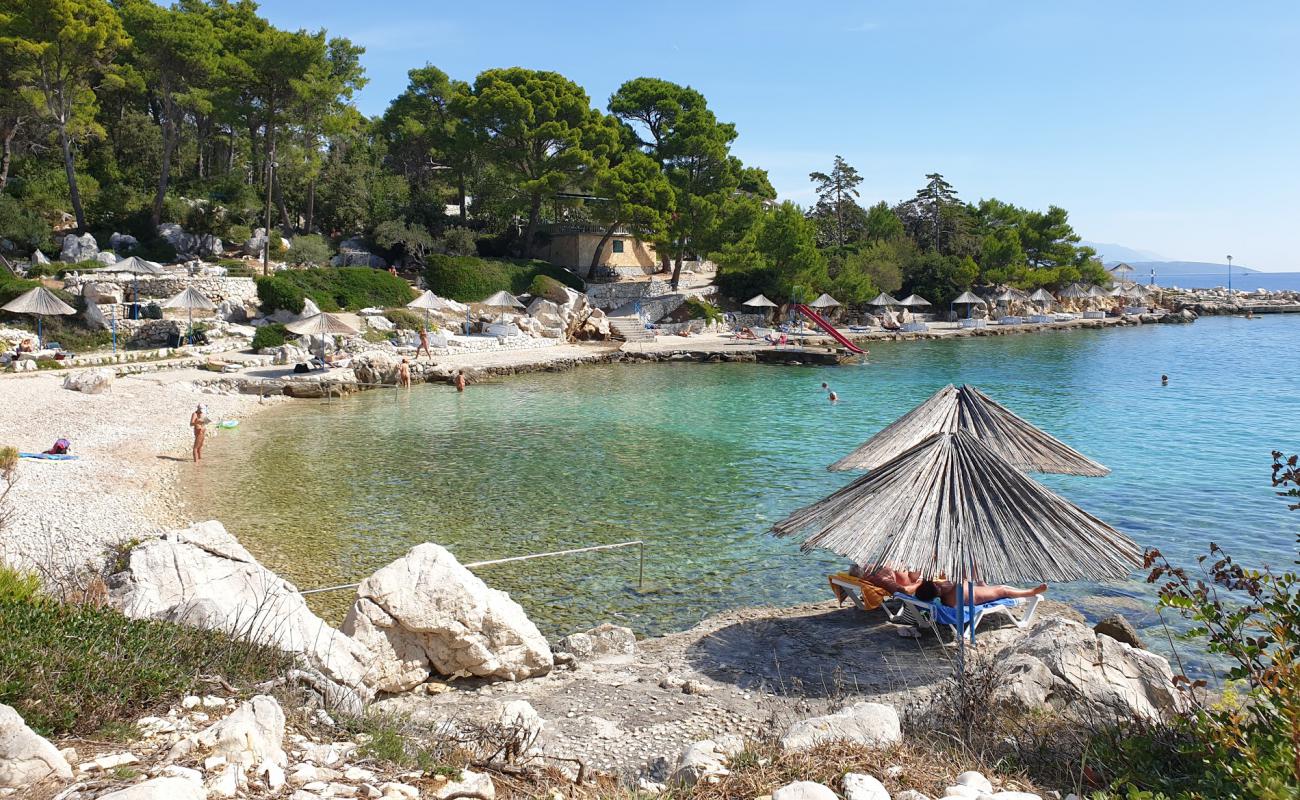 Kandarola III beach'in fotoğrafı taşlar yüzey ile