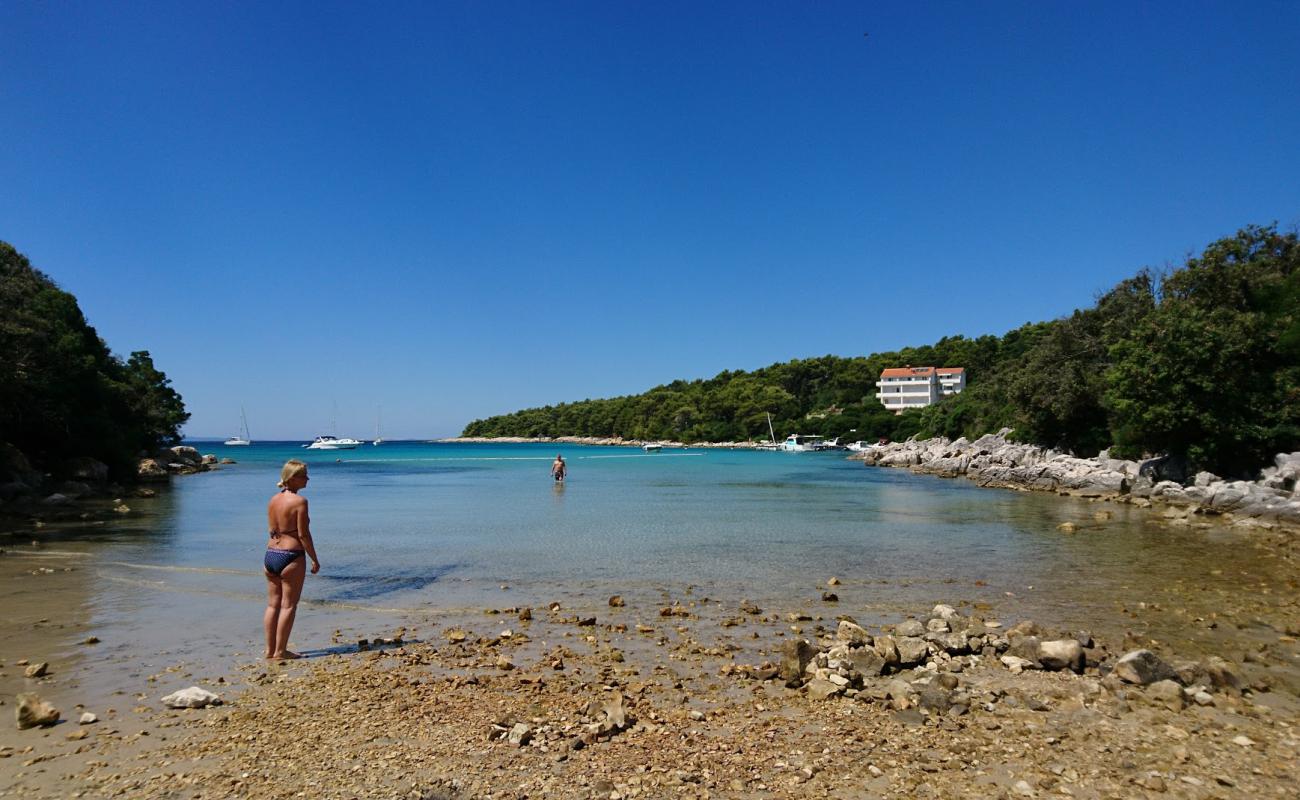 Gozinka beach'in fotoğrafı bej kum ve kayalar yüzey ile