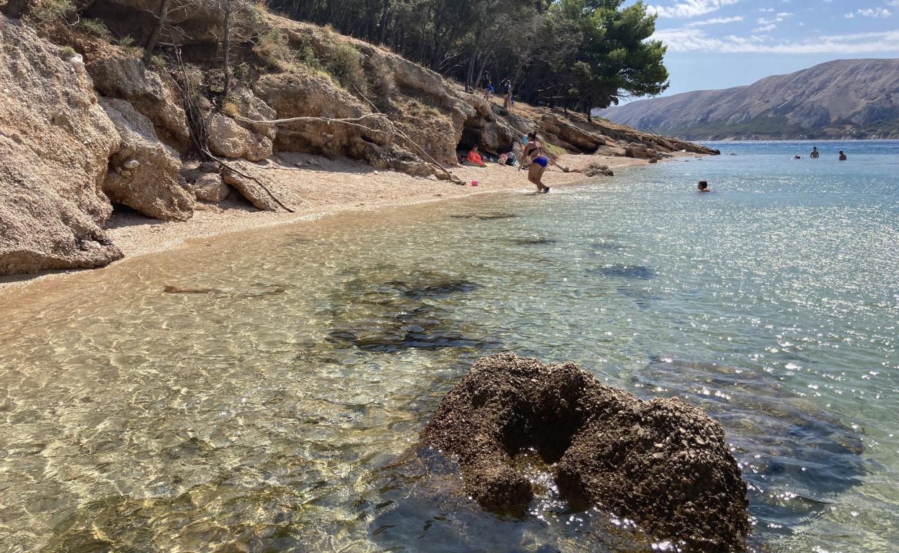 Suncana beach'in fotoğrafı hafif ince çakıl taş yüzey ile