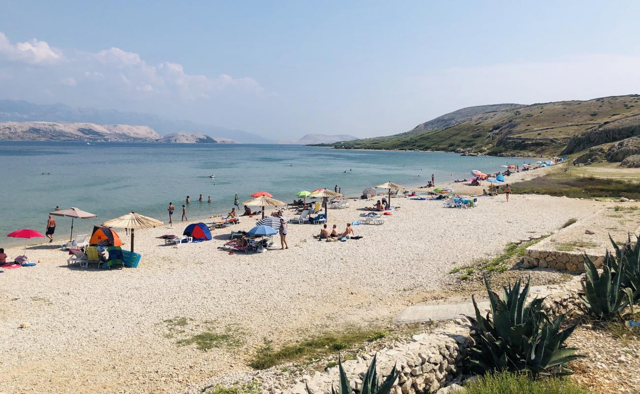 Plaza Cista'in fotoğrafı bej kum ve çakıl yüzey ile