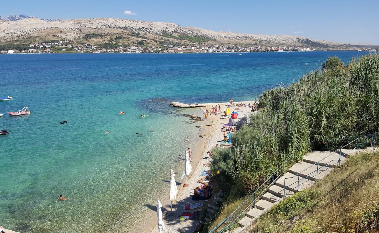 Tartanovo beach'in fotoğrafı bej kum ve çakıl yüzey ile