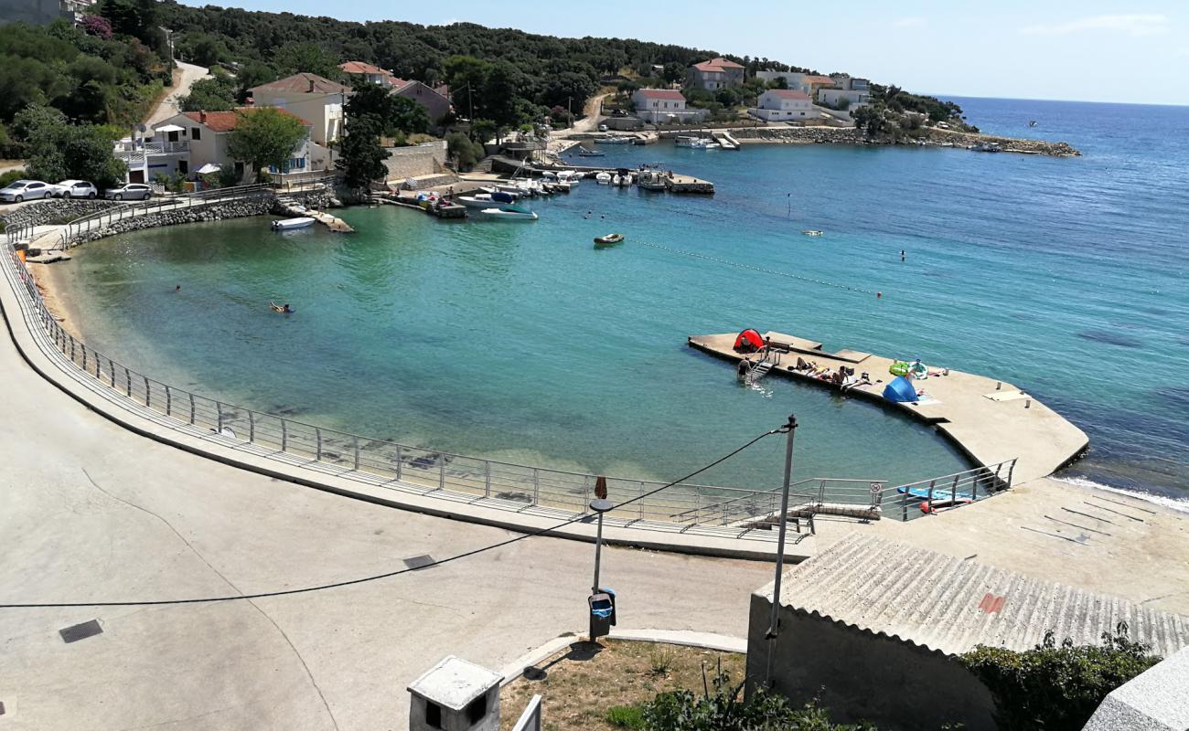 Jebodrom beach'in fotoğrafı hafif ince çakıl taş yüzey ile