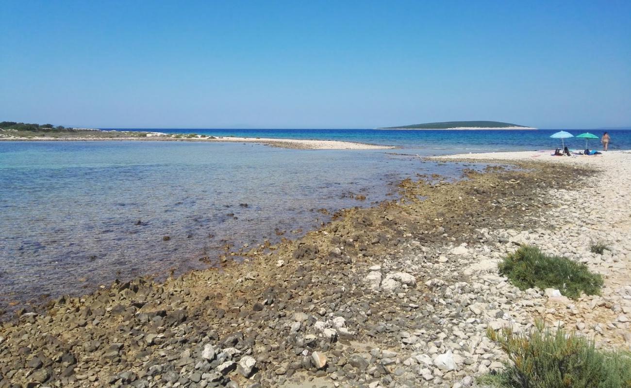 Maun beach'in fotoğrafı kayalık arazi yüzey ile