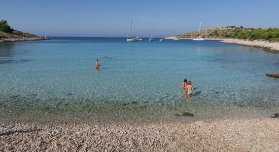 Lojena beach