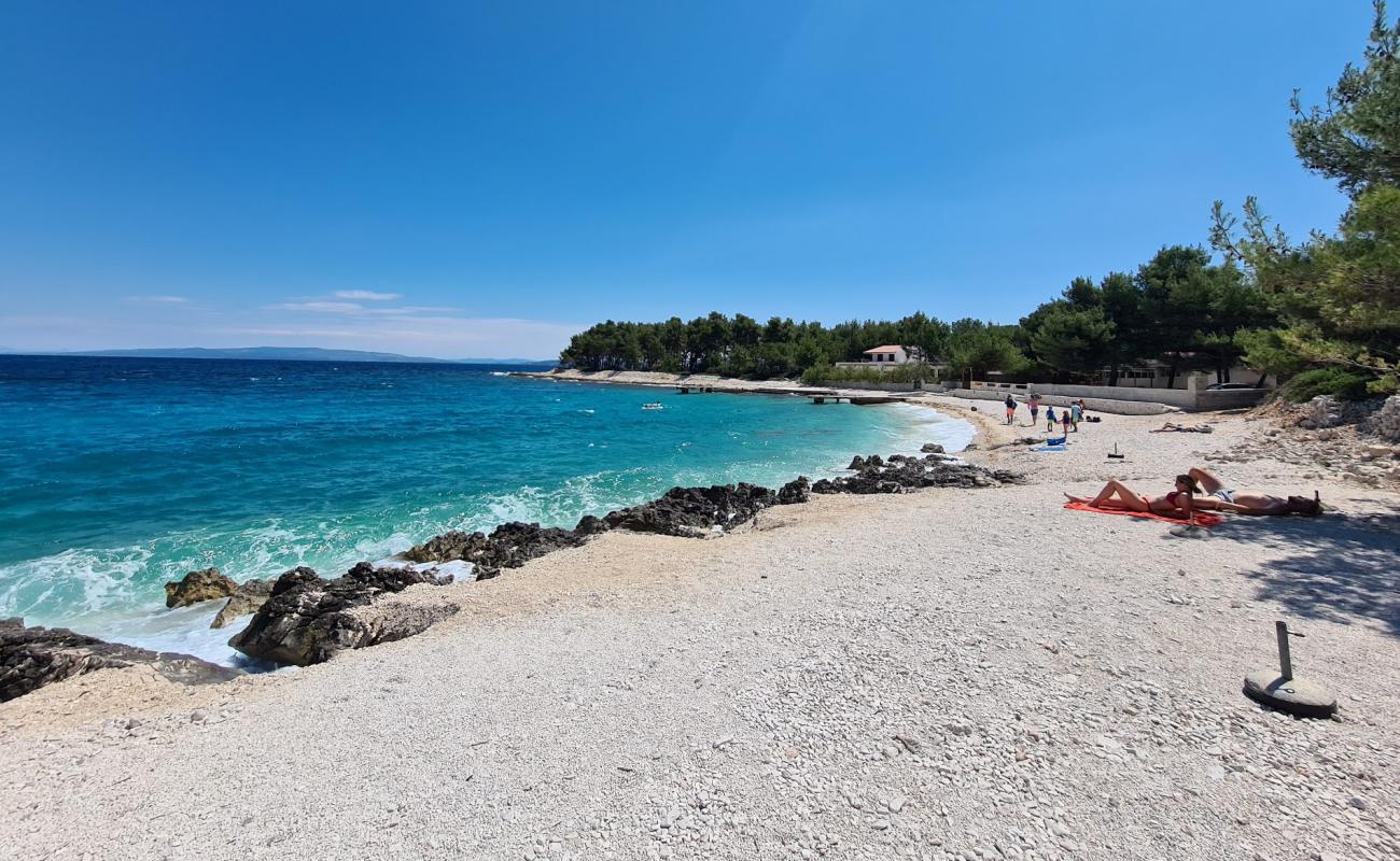 Labadusa beach'in fotoğrafı küçük bej çakıl yüzey ile