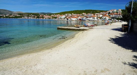 Okrug Gornji III beach