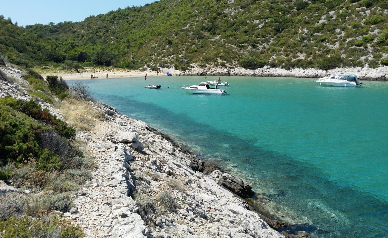 Smokova beach'in fotoğrafı parlak kum yüzey ile