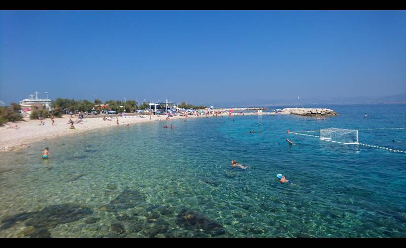 Acapulco beach'in fotoğrafı hafif ince çakıl taş yüzey ile