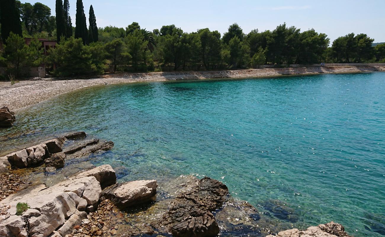 Pasika beach'in fotoğrafı hafif çakıl yüzey ile