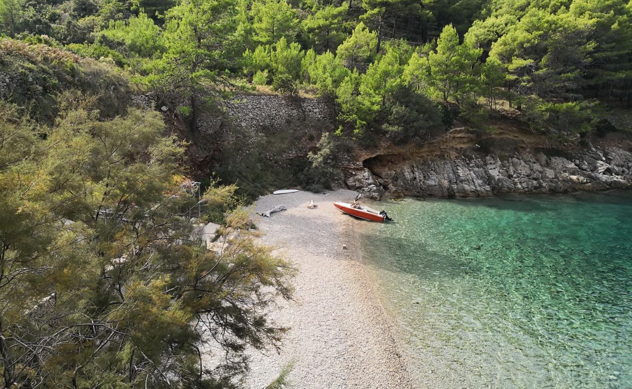 Didina beach'in fotoğrafı hafif çakıl yüzey ile