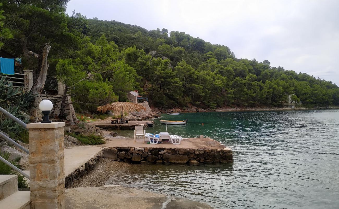 Selca beach'in fotoğrafı taşlar yüzey ile