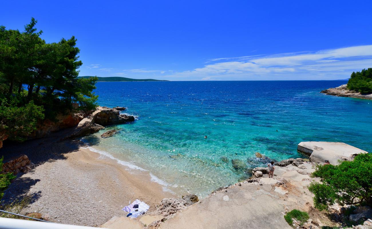 Petarcica beach'in fotoğrafı hafif ince çakıl taş yüzey ile