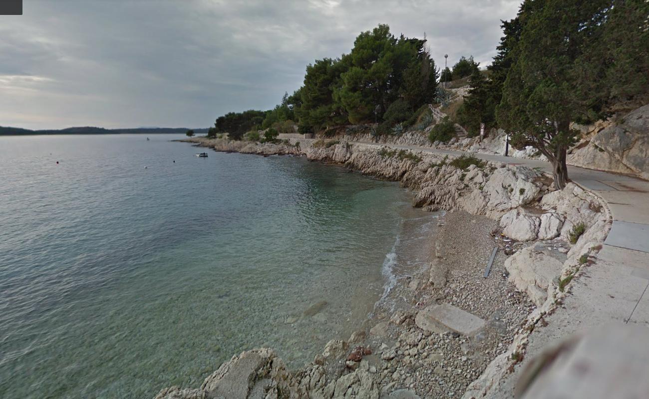 Majerovica beach'in fotoğrafı küçük koy ile birlikte