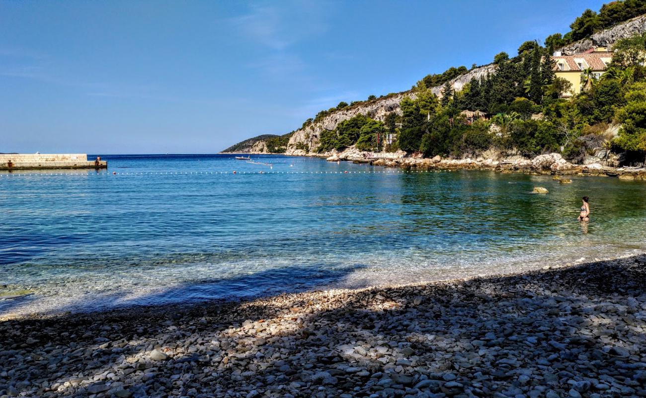 Podstine beach'in fotoğrafı hafif çakıl yüzey ile