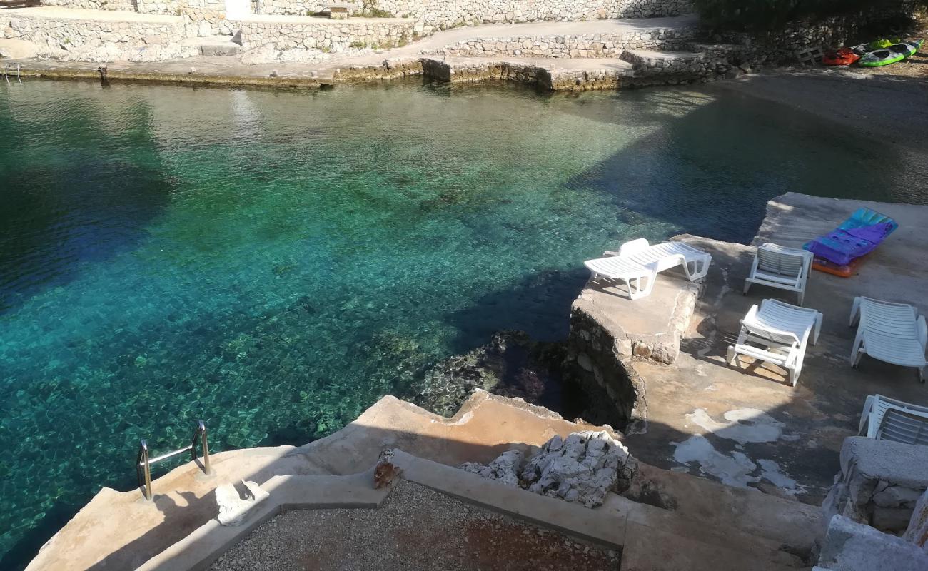 Zastupac beach'in fotoğrafı bej çakıl yüzey ile