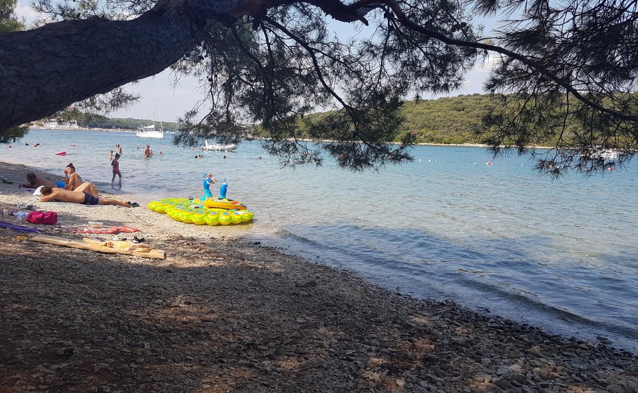 Plaza Fratarski Otok'in fotoğrafı taşlar yüzey ile