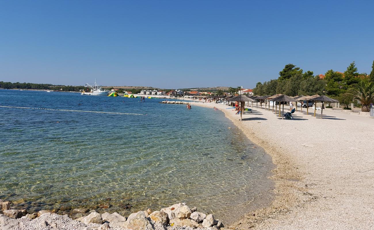 Jadro Beach'in fotoğrafı hafif ince çakıl taş yüzey ile