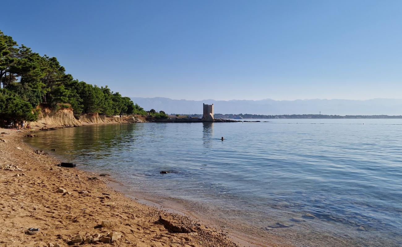 Plaza Kastelina'in fotoğrafı taşlı kum yüzey ile