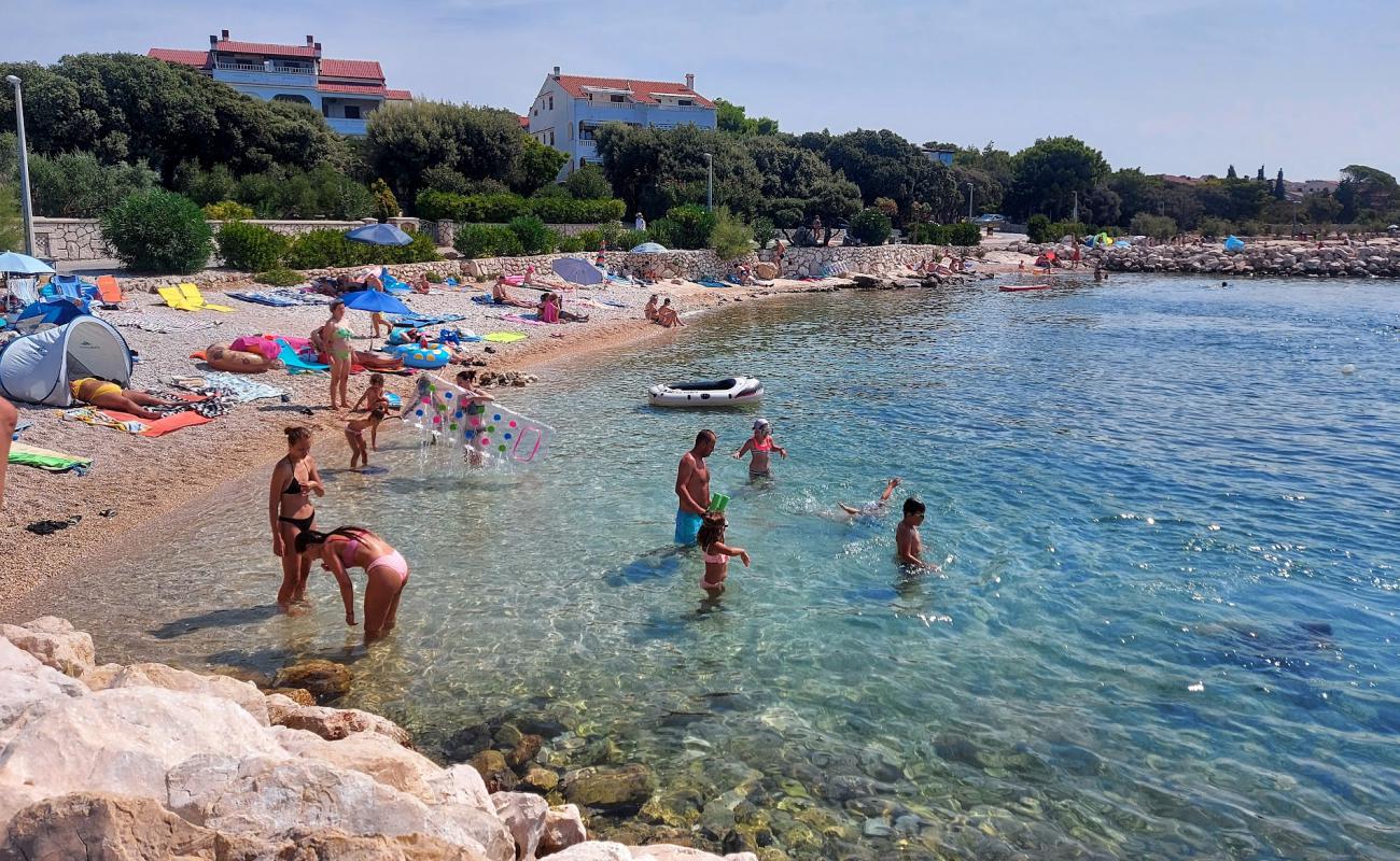 Luka Mandre Beach'in fotoğrafı hafif ince çakıl taş yüzey ile