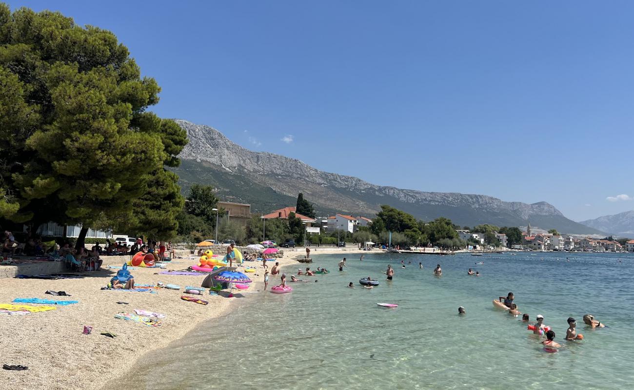 Beach Baletna Skola'in fotoğrafı hafif ince çakıl taş yüzey ile