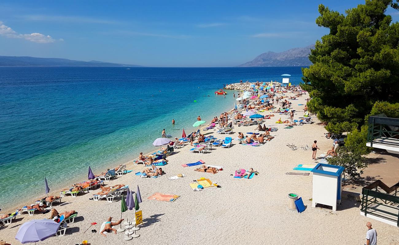 Beach Nikolina'in fotoğrafı hafif ince çakıl taş yüzey ile