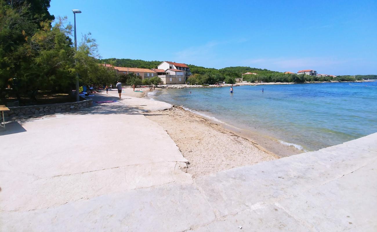 Plaza Banj'in fotoğrafı parlak kum yüzey ile