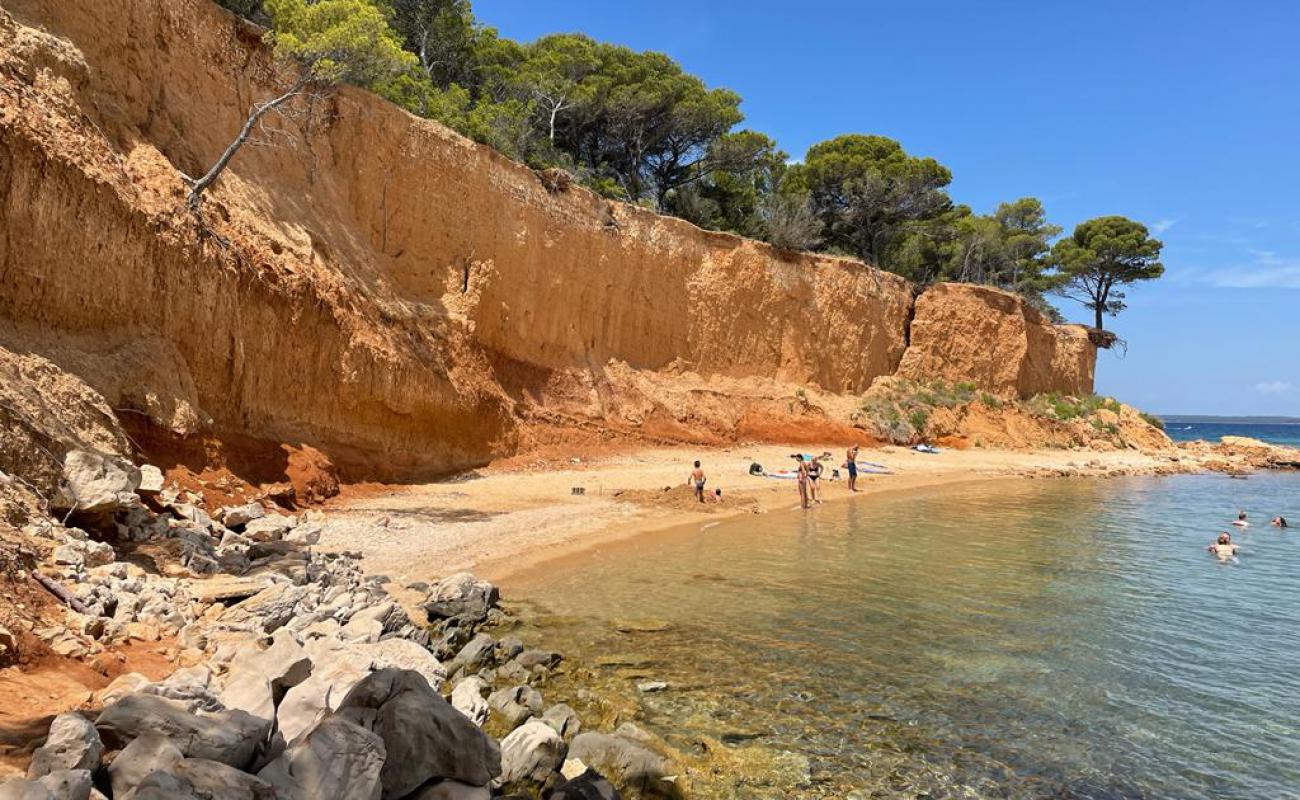 Plaza Podbrizi'in fotoğrafı parlak kum yüzey ile