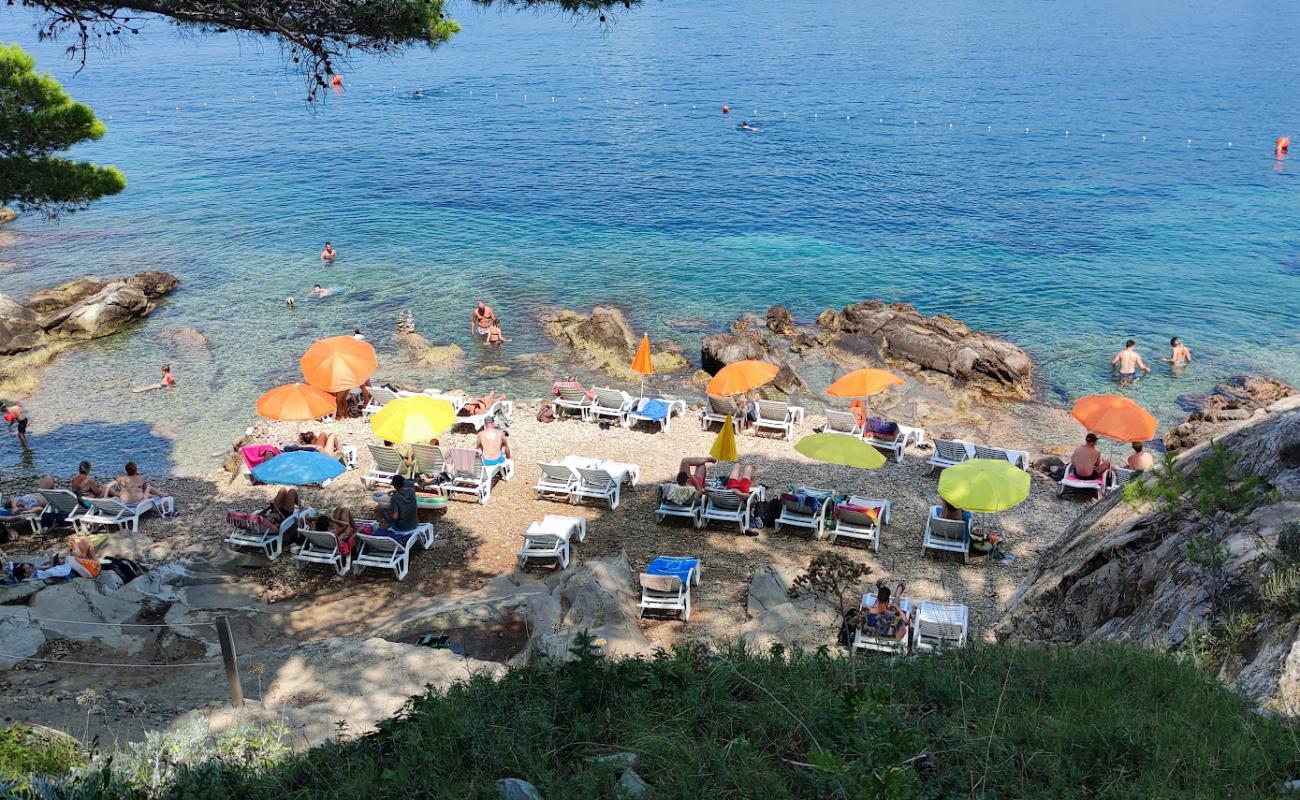 Beach Kljucice'in fotoğrafı taşlar yüzey ile