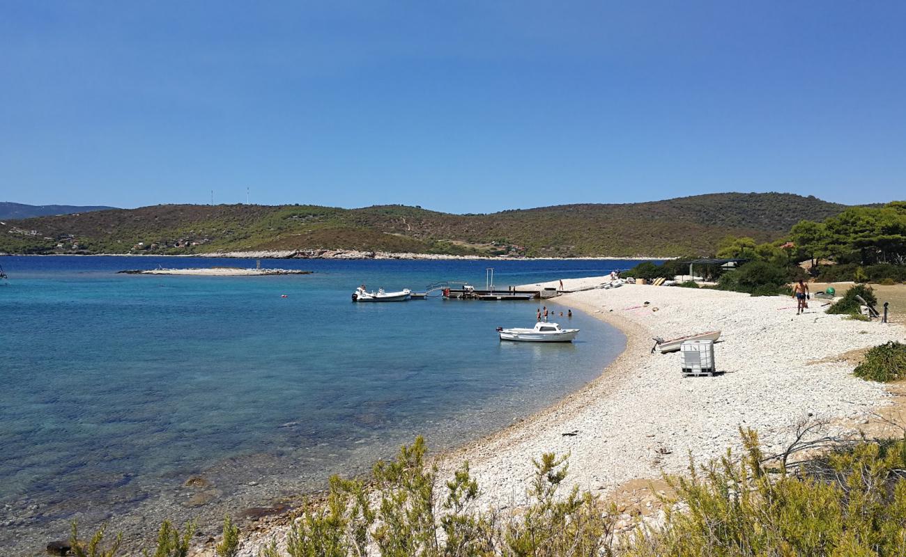 Budihovac Beach'in fotoğrafı bej çakıl yüzey ile