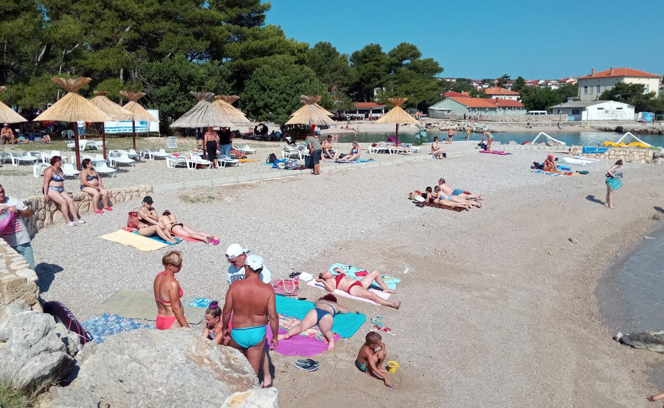 Lukobran Beach'in fotoğrafı gri ince çakıl taş yüzey ile