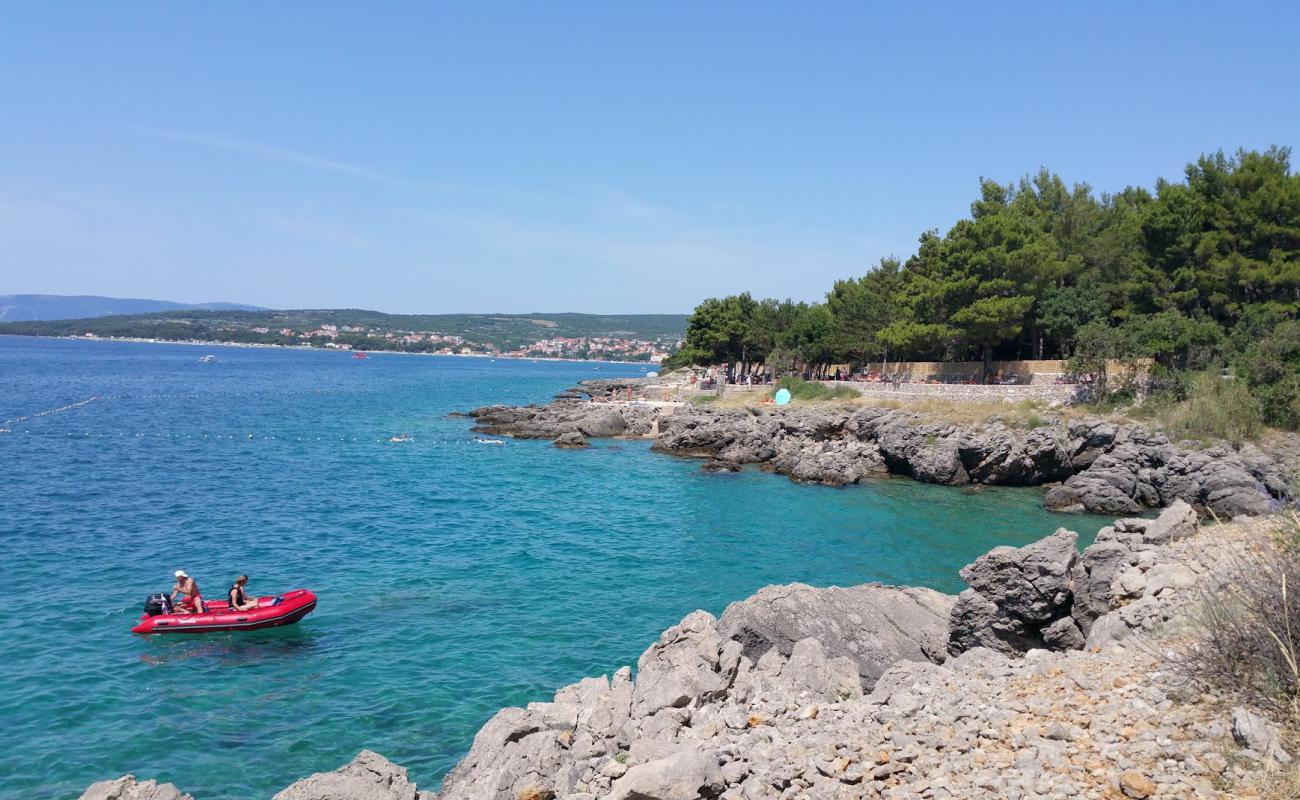 FKK Plaza Krk'in fotoğrafı beton kapak yüzey ile