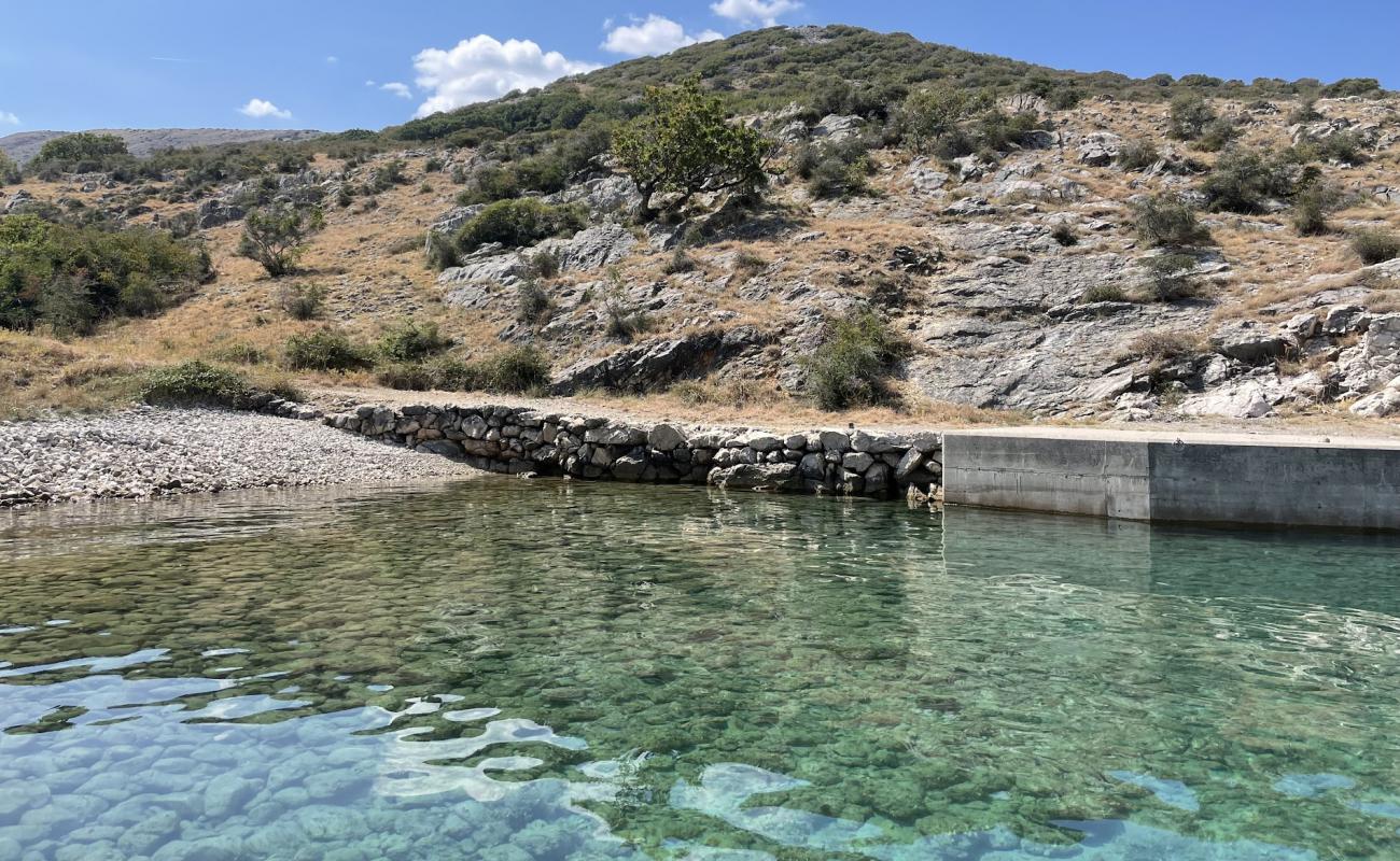 Plaza Draga Bascanska'in fotoğrafı taşlar yüzey ile