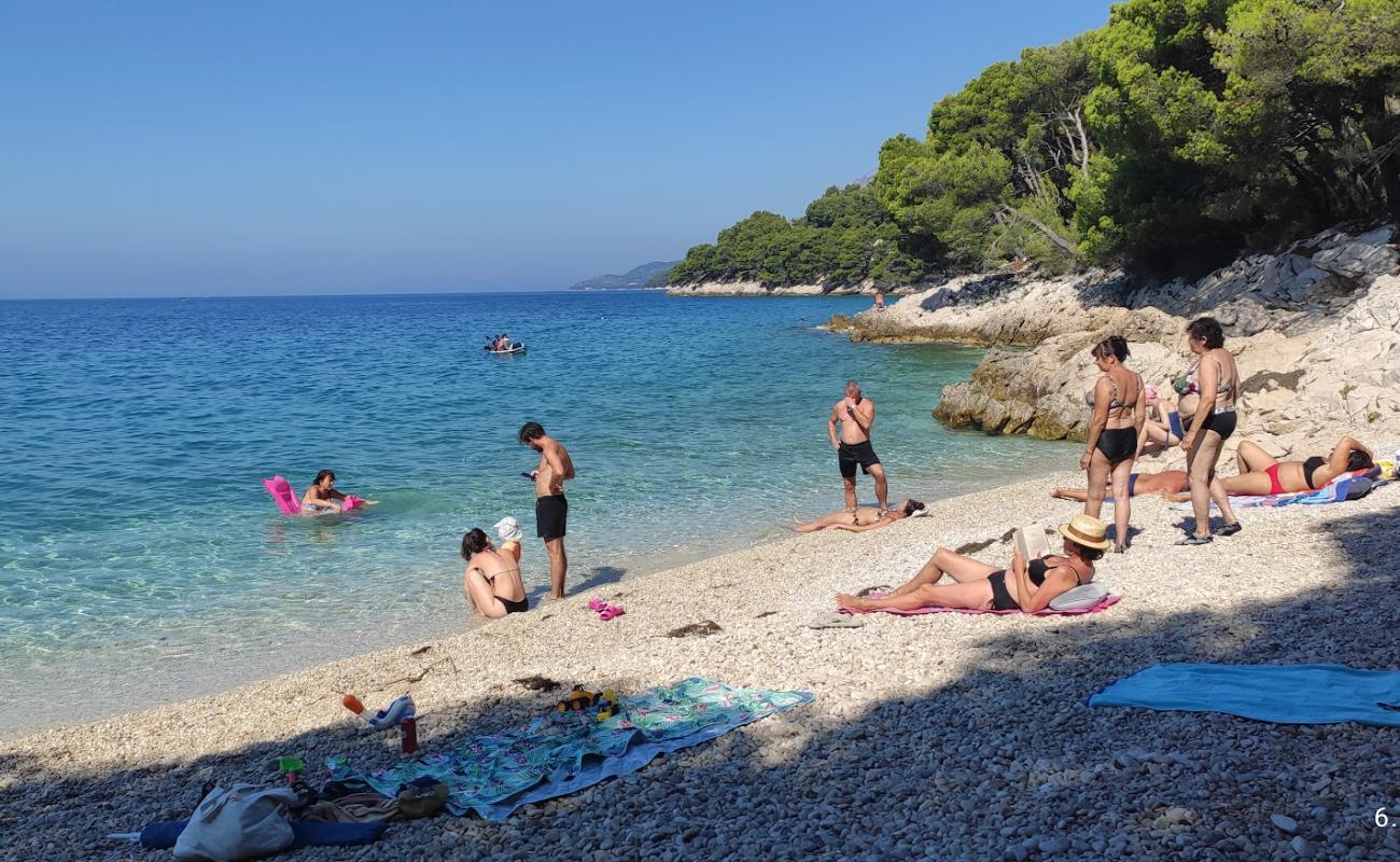 Beach Malinka'in fotoğrafı bej çakıl yüzey ile